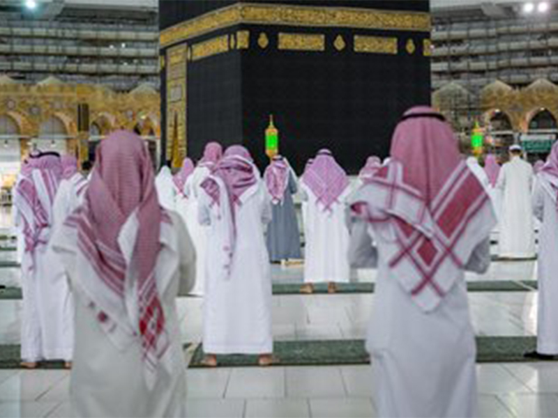 مشاهد تحبس الأنفاس من صلاة التراويح بالمسجد الحرام في ليلة الـ27 من رمضان